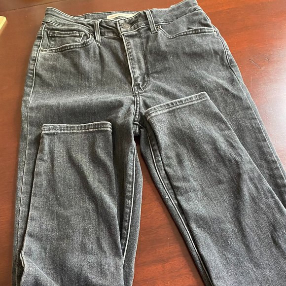 Levis Womens 721 High Rise Skinny Jeans Size 28 Black Distressed Grunge Goth - Picture 3 of 12